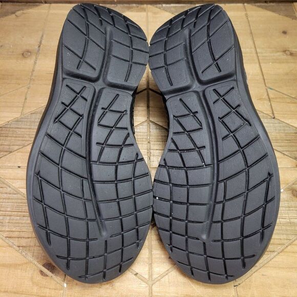 Oofos OOmg eeZee Low Womens US 6 Shoes Slip‎ On Cheetah Black Recovery Sneaker - Picture 8 of 11